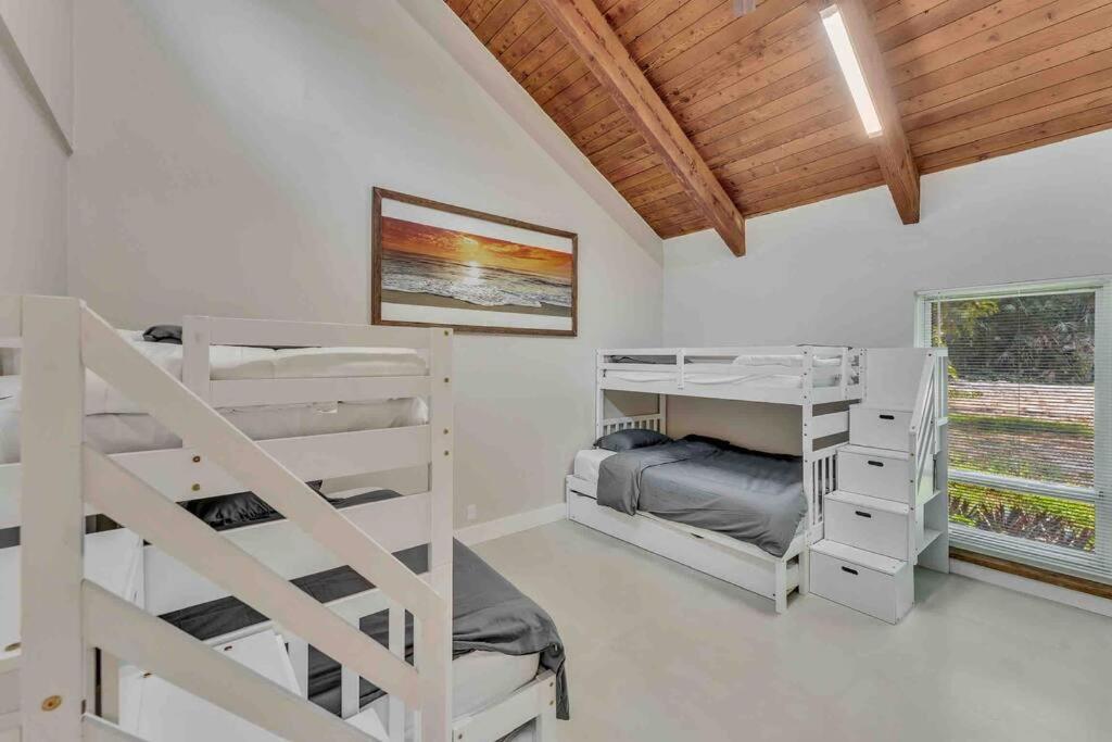 Willa Rare Hidden Getaway Heated Pool 1.5 Acres! Sleeps 16 Fort Lauderdale Zewnętrze zdjęcie