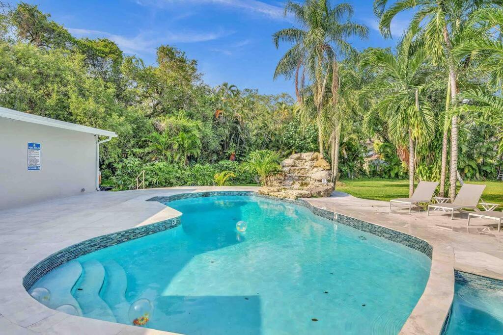 Willa Rare Hidden Getaway Heated Pool 1.5 Acres! Sleeps 16 Fort Lauderdale Zewnętrze zdjęcie